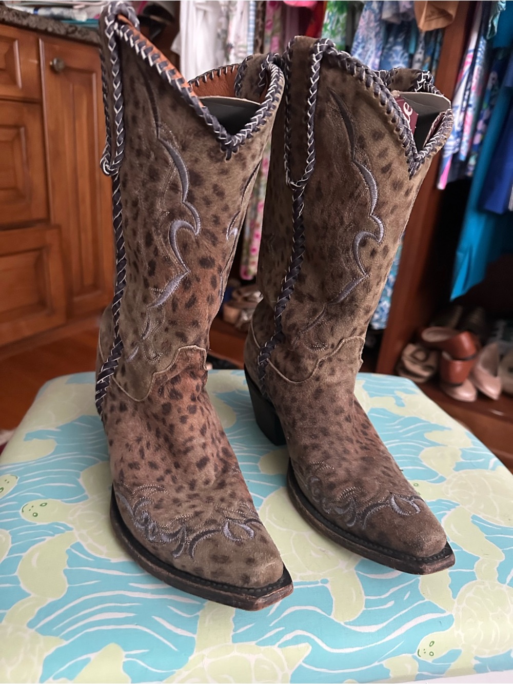 Women’s Lucchese Cassie Boots 6.5 B Cheetah